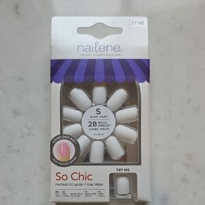 So Chic Press-On Nails - Classic White